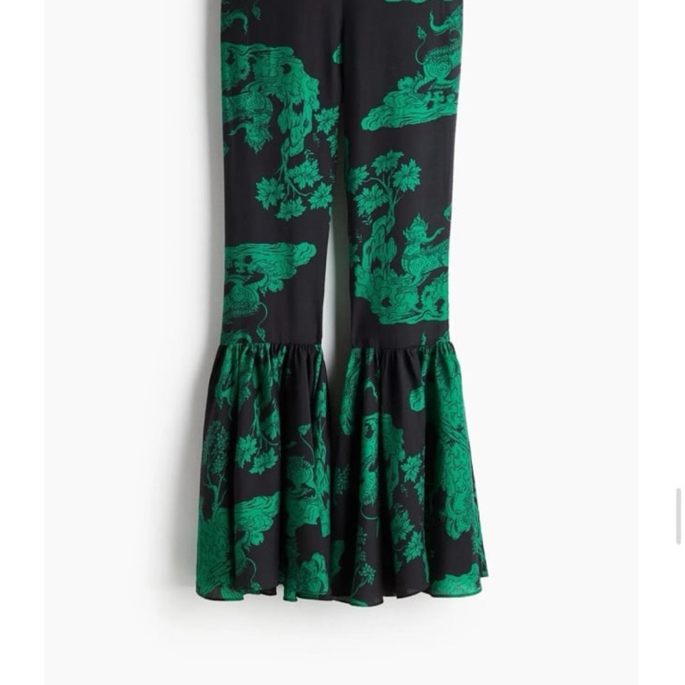 H&M The White Lotus Patterned Ruffle-Trimmed pants